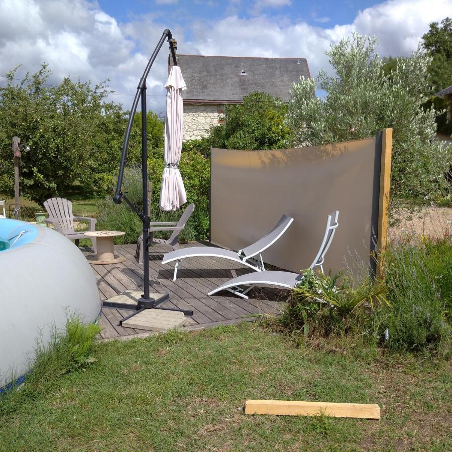 La Roulotte Du Moulin De Palet Villa Baugé Buitenkant foto